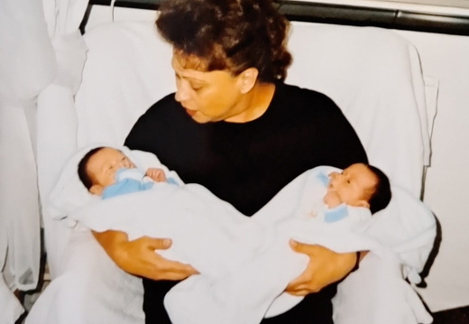 Oma en Boy & Jay, zonen van Nicole